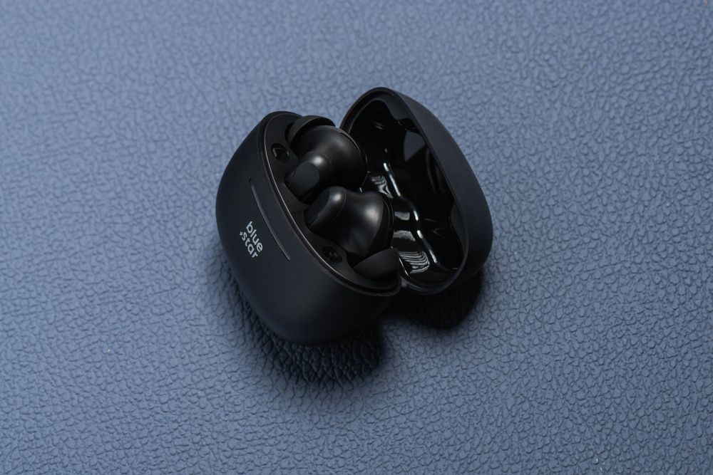 0264204fb5840a386b885a02ef151e67 Wireless earbuds Blue Star BK44 TWS black