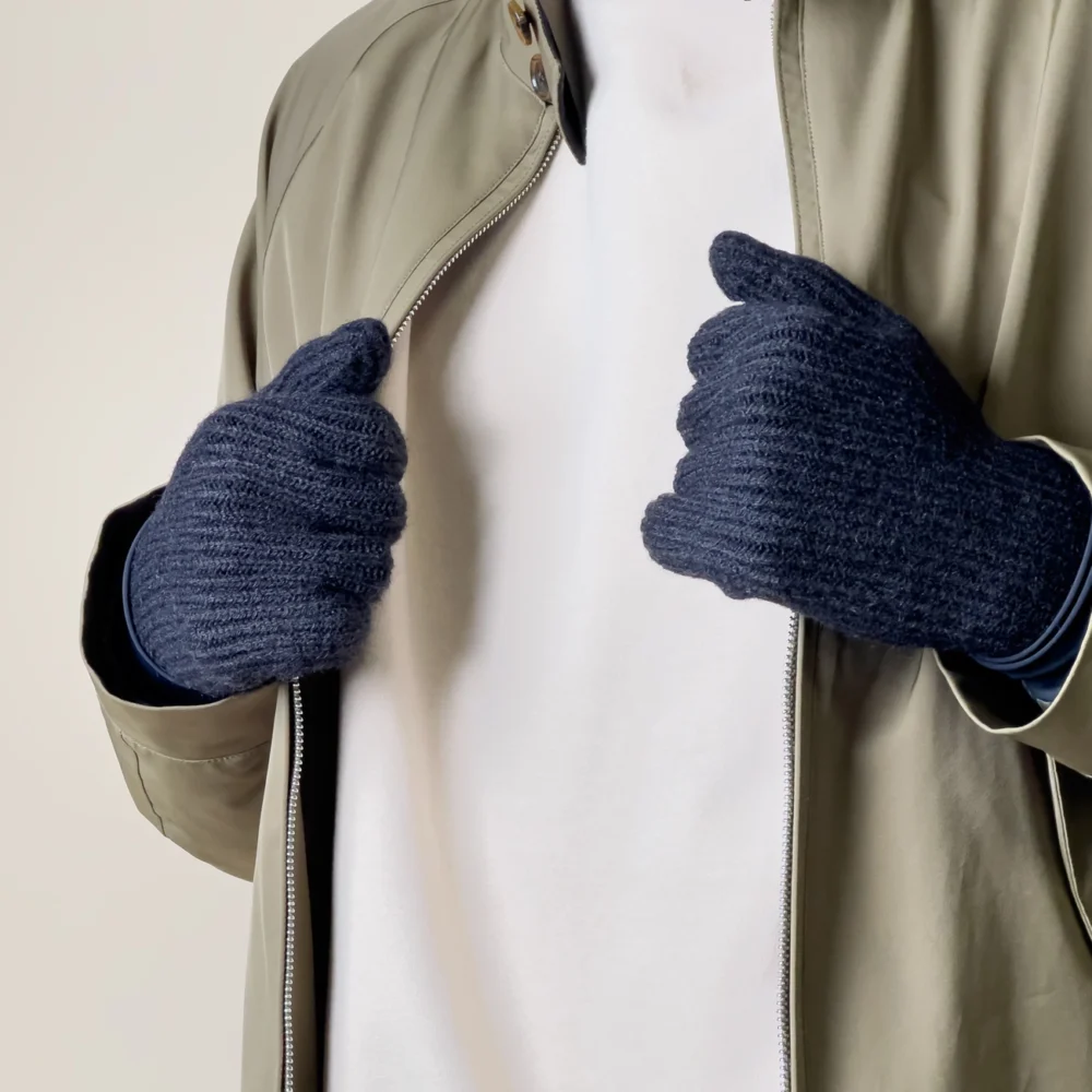 Braided telephone gloves with cut-outs for fingers - blackeng