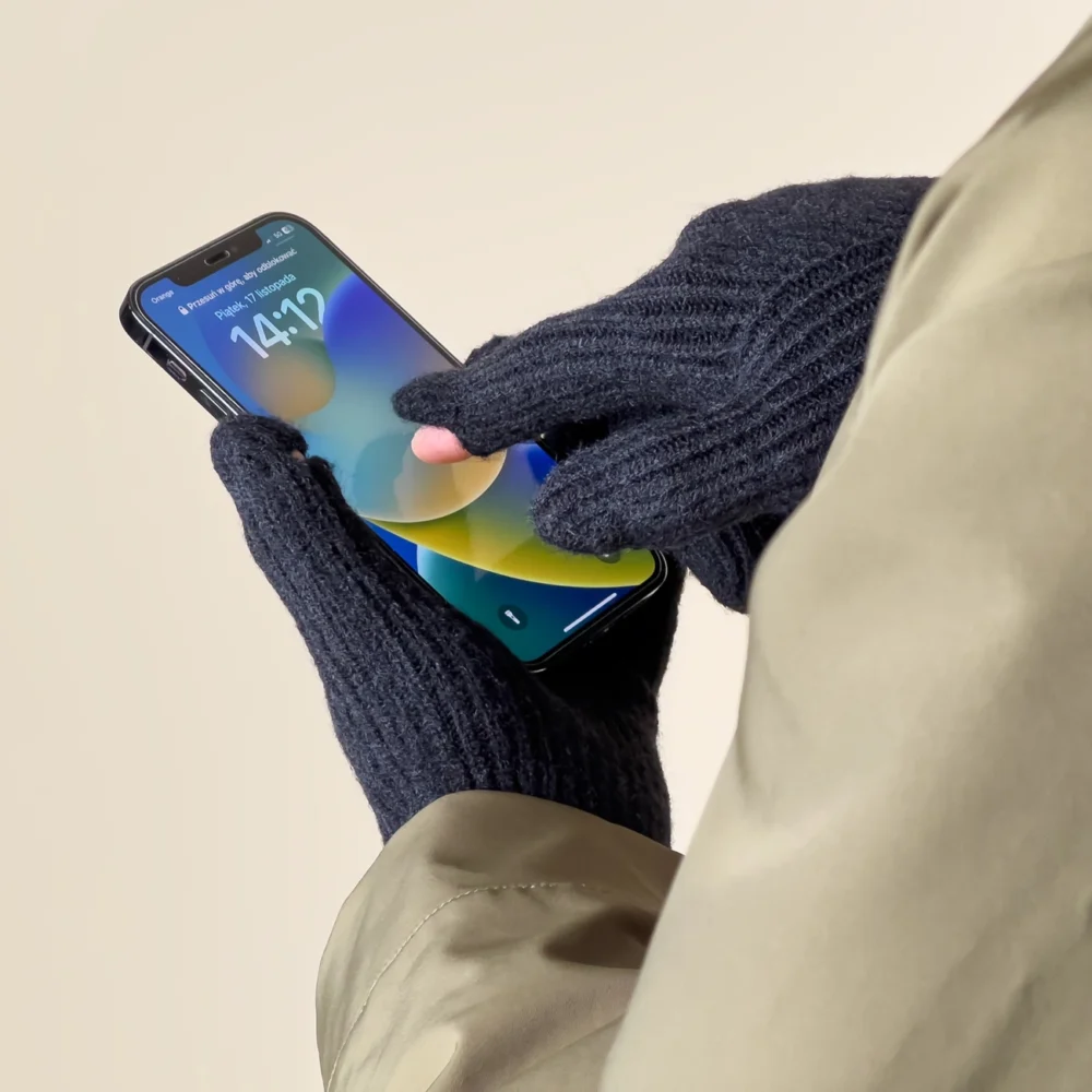 Braided telephone gloves with cut-outs for fingers - blackeng