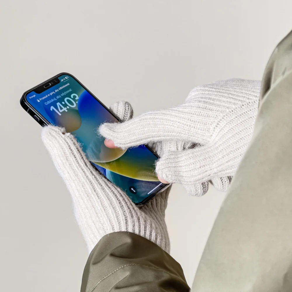 Braided telephone gloves with cutouts for fingers - beigeeng