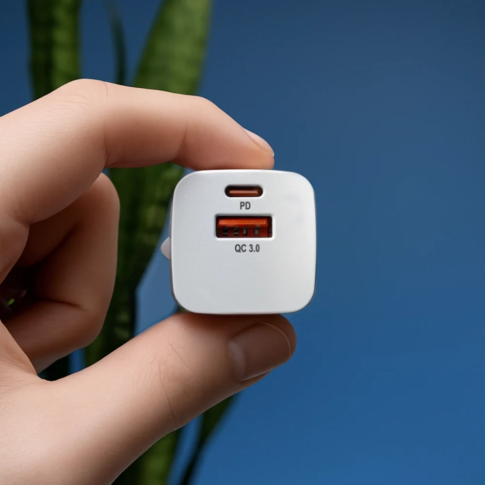 Wozinsky CMWCW 20W USB-C / USB-A wall charger - whiteeng