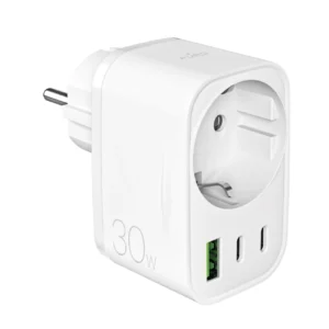 Puro 30W Power Delivery Charger with Schuko Plug and Socket 2x USB-C + 1x USB-A - Whiteeng