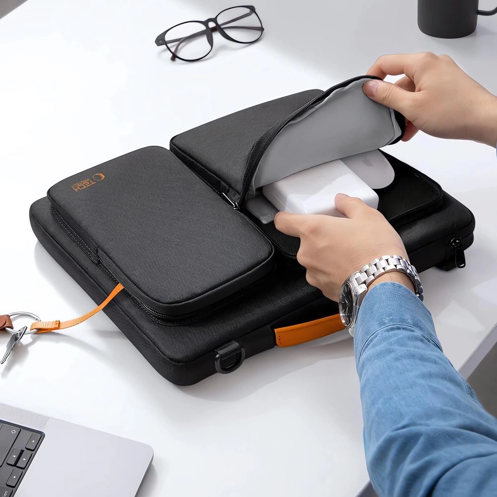 Tech-Protect Defender Bag for Laptop 13-14 - Black and Orangeeng