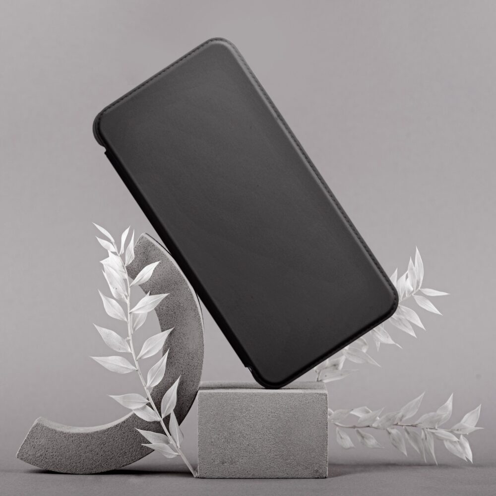 PIANO Book case for IPHONE 11 black