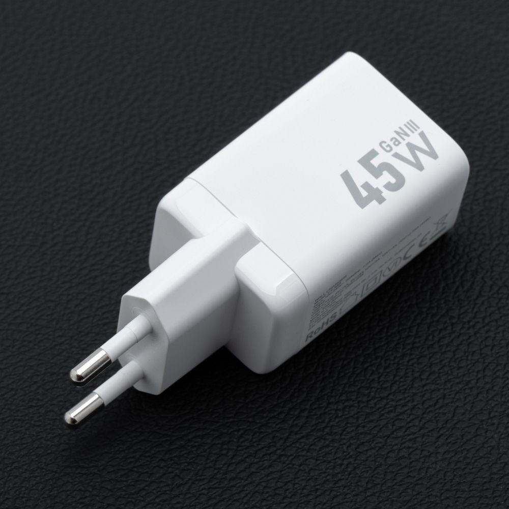 FORCELL F-ENERGY Mini GaN III VT-36 travel charger with 1 x Type C + 1x USB A sockets, PD QC4.0 45W white