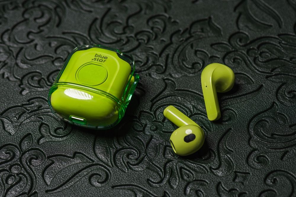 bc326fde44f10a51c8c450a43ca50199 Wireless earbuds Blue Star Transparency Fi22 TWS green