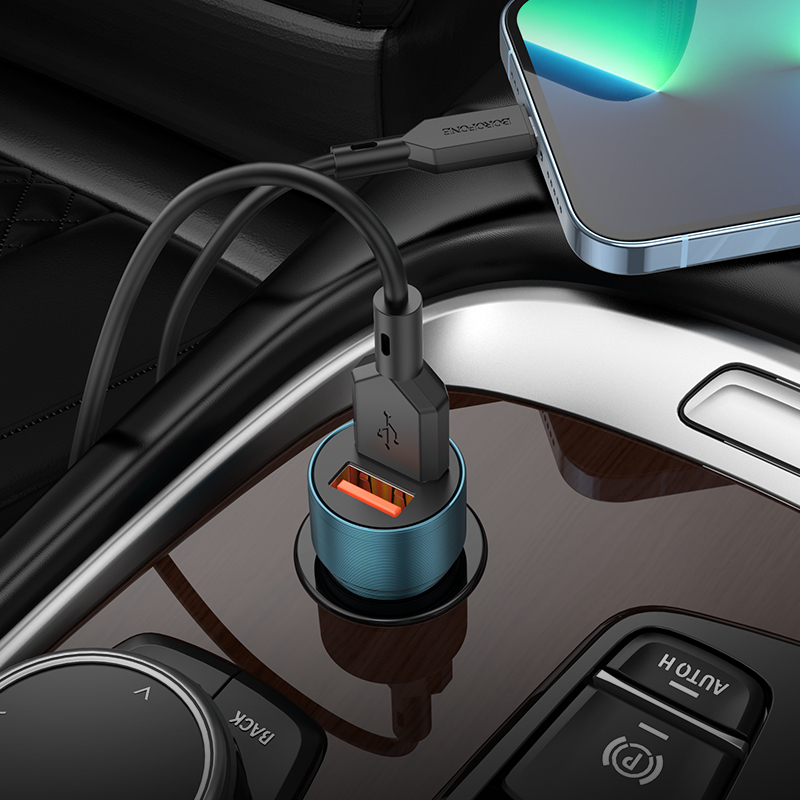 Borofone Car charger BZ19 Wisdom - 2xUSB - 12W with USB to Lightning cable gold