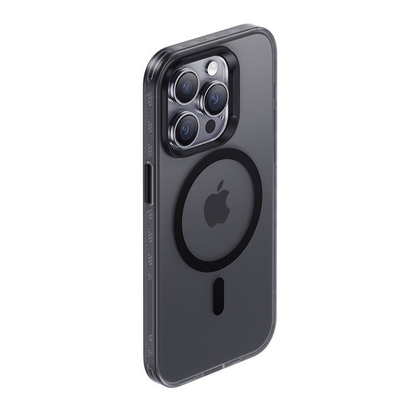 Benks Magnetic Lucid Armor Case for Iphone 15 Plus black