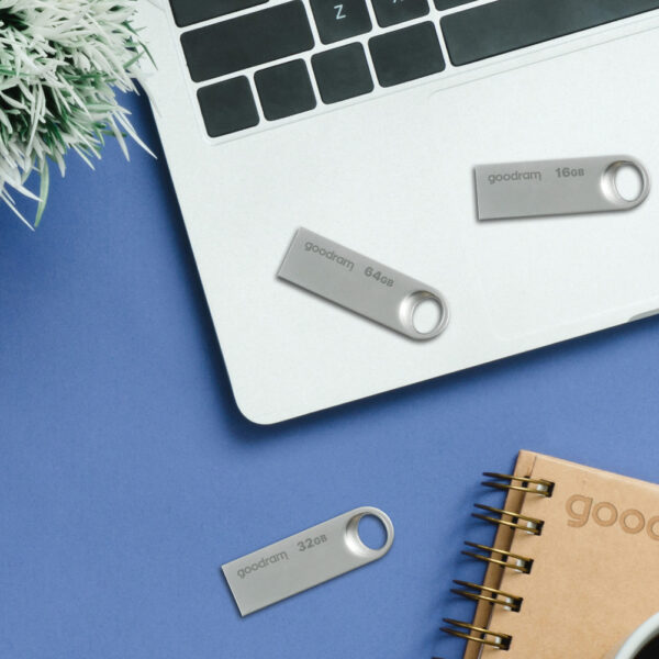 GOODRAM Pendrive UNO3 -  16GB USB 3.2 gen 1 Silver
