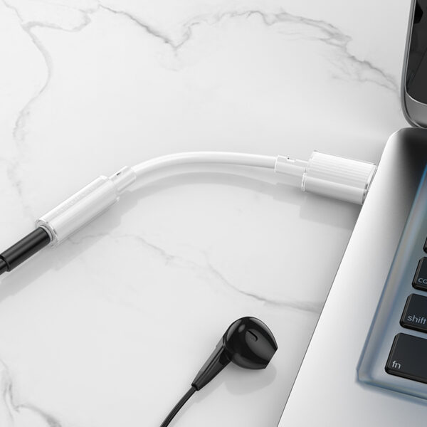 Borofone Adapter BV22 Lemon - USB to jack 3,5mm - white