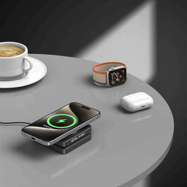 Blavec Ładowarka indukcyjna BQI-02 Qi 15W magnetic Magsafe 3 w 1 (BQI02-QIMB) czarna