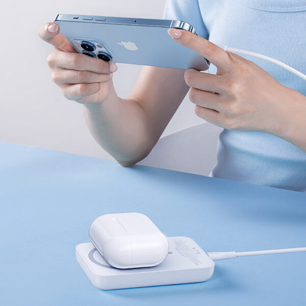 Benks Power bank 6000mAh MP09 - Type C - magnetic with induction charging white
