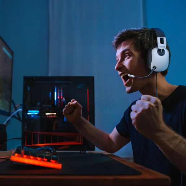 Baseus GoPlay 1 Max Gaming Wired Over-Ear Gaming Headphones - White and Blackeng