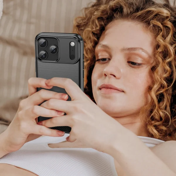 Carbon Case for iPhone 17 Pro - Blackeng