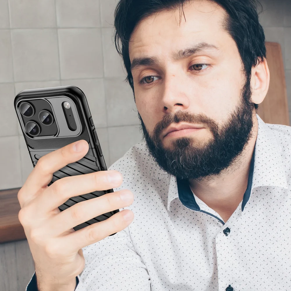 Thunder Case for iPhone 17 Pro - Blackeng