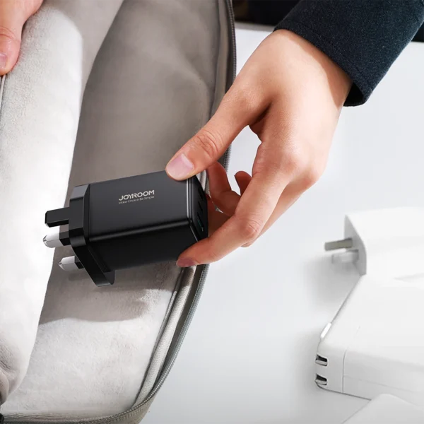 Joyroom JR-TCG01 Ultra GaN 65W Wall Charger 2 x USB-C + 1 x USB-A (UK plug) with 100W 1.2m USB-C Cable - Blackeng