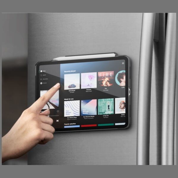 Uniq Rovus Snapmount Magnetic 360 Rotating Detachable case for iPad Air 13" 2024 / 2025 - blackeng