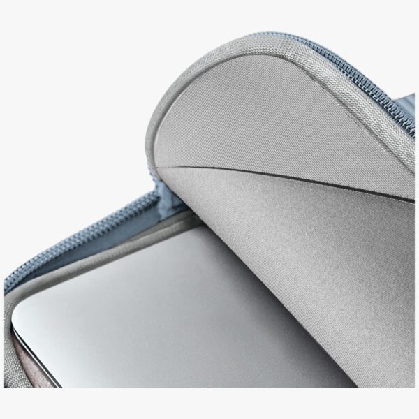 201437_4 Uniq Cyprus Ridge Edition Laptop Sleeve bag for a 16" water-resistant neoprene laptop - blueeng