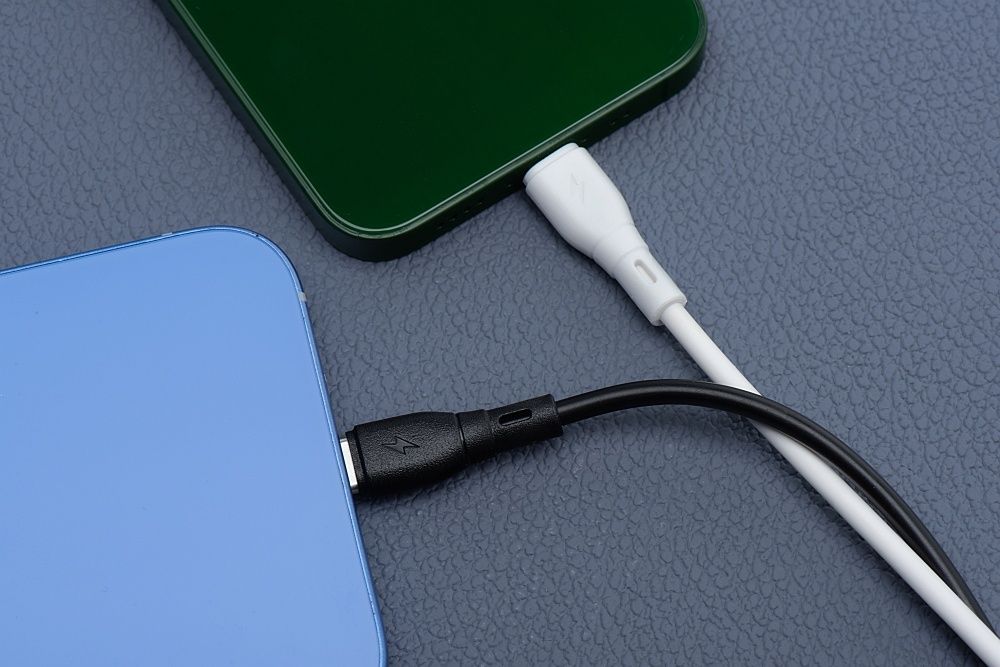 c4d2eb060bcdb6f59e1936d2f965c899 BLUE STAR ECO cable 2,4A USB A to Lightning PJ68-24-2.4 1m white