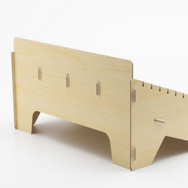 c5534bf5fa2e66dfd3c95510cf7656d1 Wooden Storage for 48 Smartphones