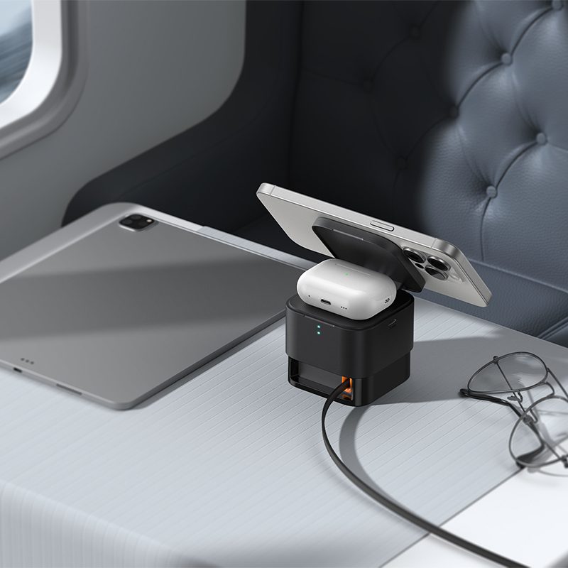 Baseus BS-W531 MagSafe / Qi USB-C 20W 2-in-1 Wireless Charger - Blackeng