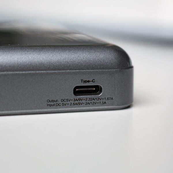 Dudao TGK1 power bank with MagSafe wireless charger 20W 10000mAh black (TGK1-black)eng