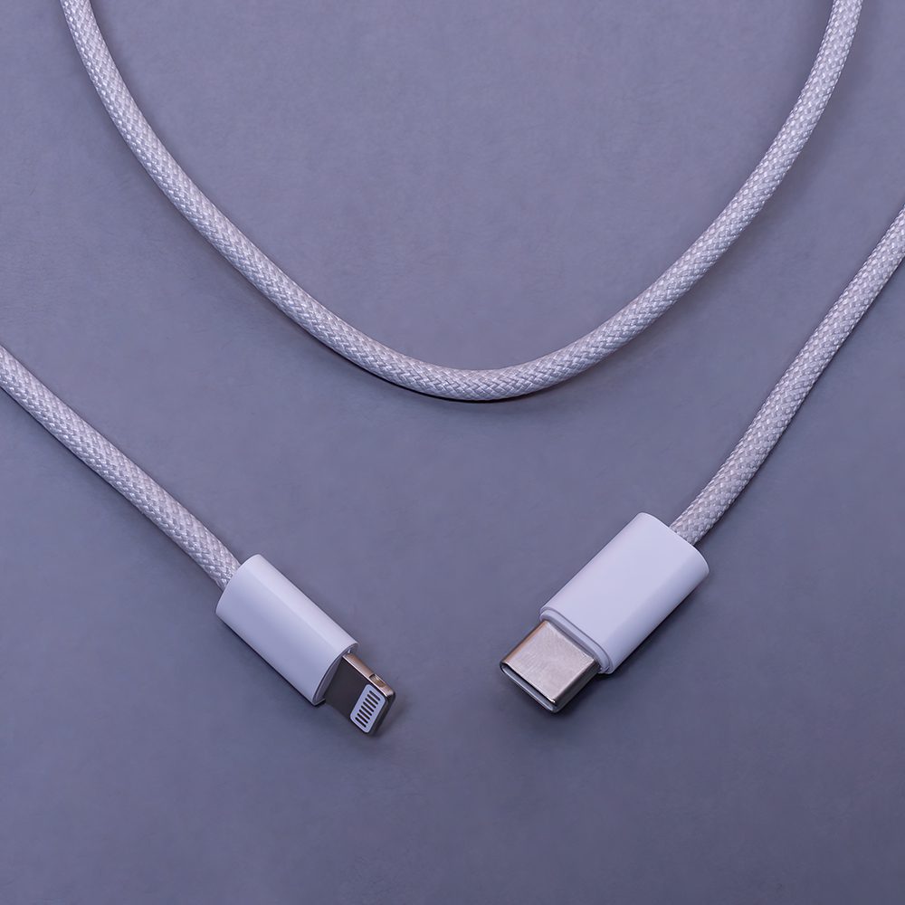 313984_oryg Maxlife MXUC-06 cable USB-C - Lightning 1,0 m 20W grey nylon