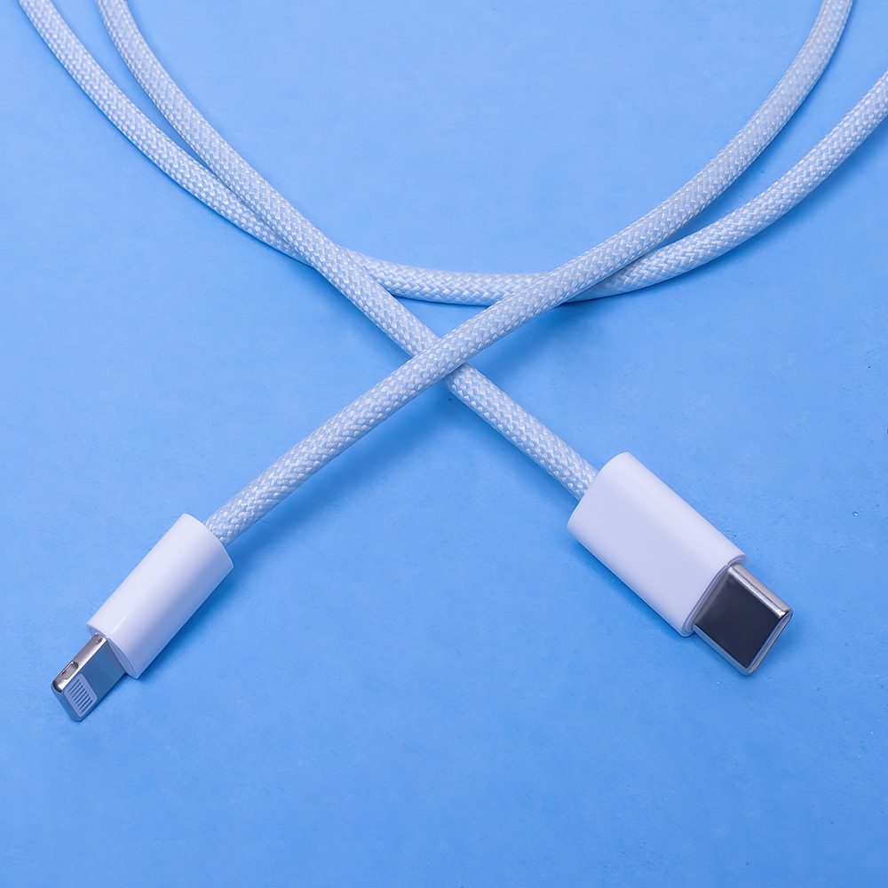 313989_oryg Maxlife MXUC-06 cable USB-C - Lightning 1,0 m 20W blue nylon