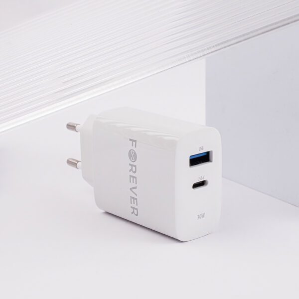 Forever TC-07-30AC PD QC charger 1x USB-C 1x USB 30W white