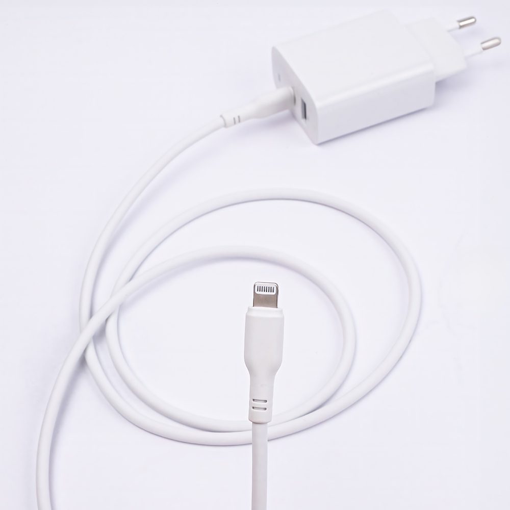 359073_oryg Maxlife MXUC-10 MFi cable USB-C - Lightning 1,0 m 27W white