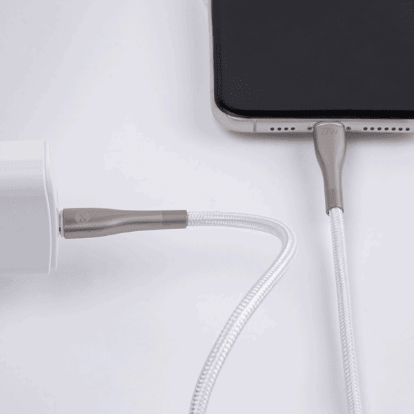 Forever Sleek cable USB-C - Lightning 1,0 m 27W white