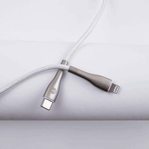 Forever Sleek cable USB-C - Lightning 1,0 m 27W white