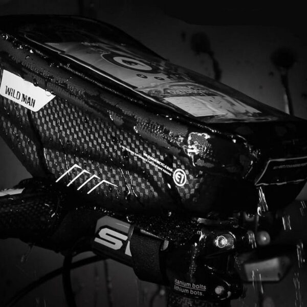 374d62a875d4ff0af4f48f19387770b4 WILDMAN traveling bag for bike handlebars with zipper 1L (4 "- 7") E1 black