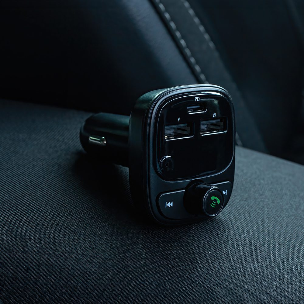 385453_oryg Forever FM transmitter Bluetooth 2 x USB-A 1 x USB-C PD 30W TR-370 black