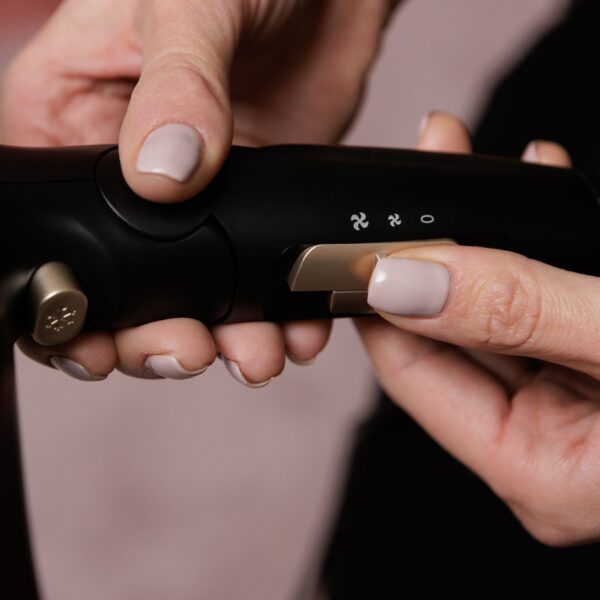 Huslog Hair dryer with ionization and foldable handle BE-570234