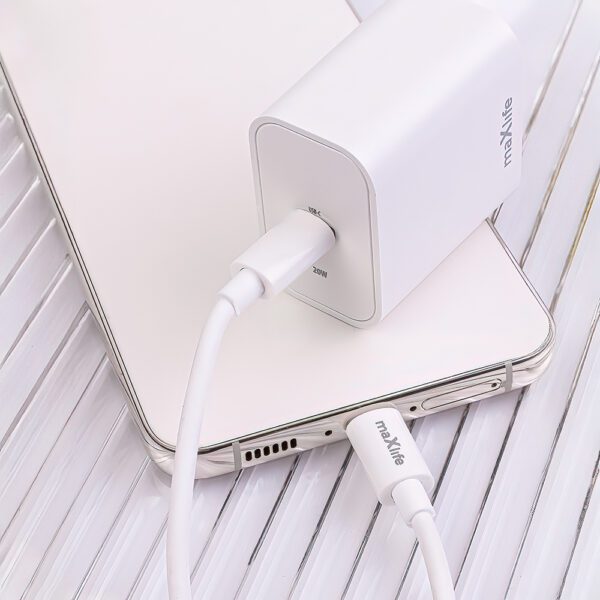 Maxlife MXTC-06-20C PD QC charger 1x USB-C 20W white + USB-C - USB-C cable 20W