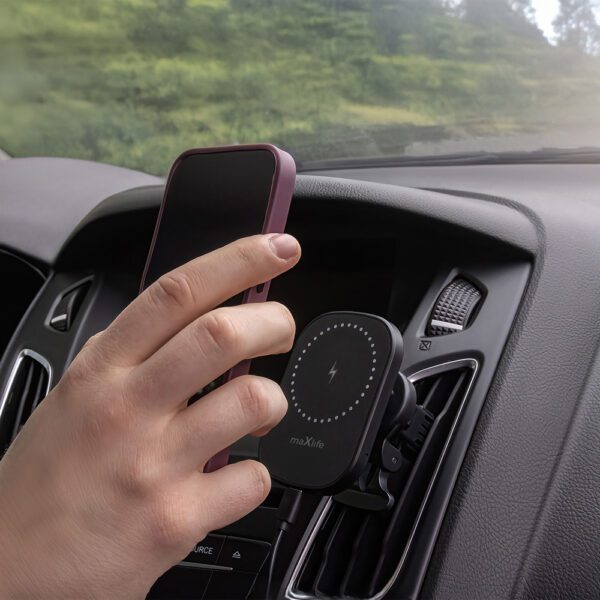 402687_oryg Maxlife car holder for air vent MXCH-16 magnetic with wireless charging black 15W