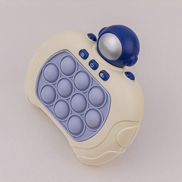 Maxlife portable game MXPS-100 astronaut