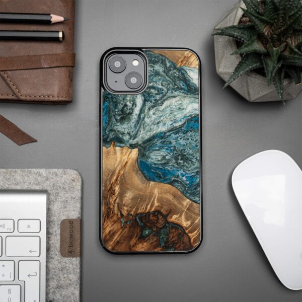 408211_oryg Bewood Unique case for iPhone 15 Plus 6,7" Planets Earth