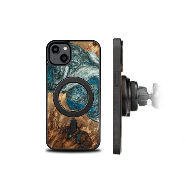 408251_oryg Bewood Unique case for iPhone 15 Plus 6,7" Planets Earth with MagSafe