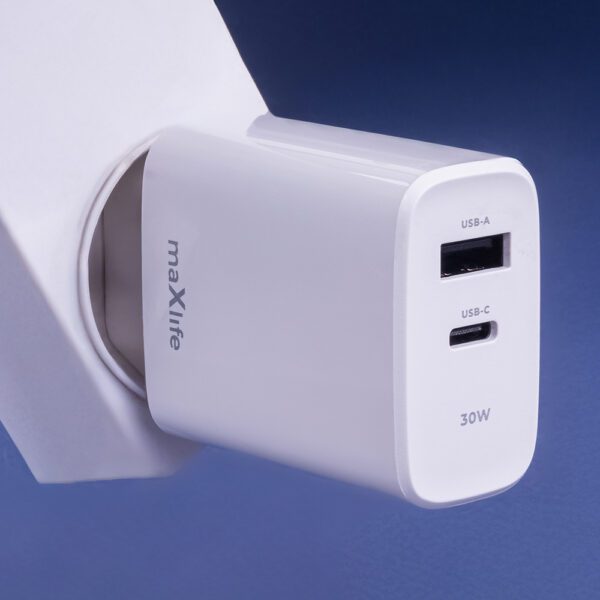 Maxlife MXTC-10-30AC PD QC charger 1x USB-C 1x USB 30W white