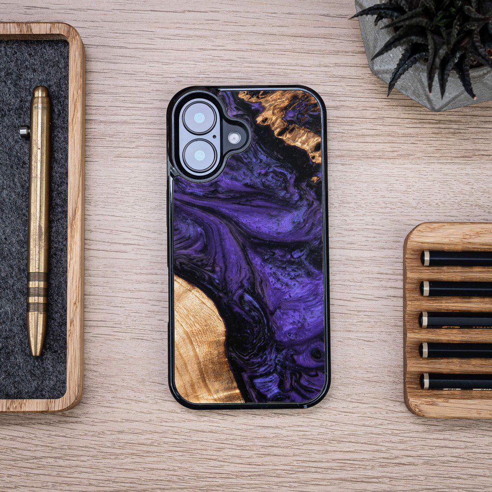 419216_oryg Bewood Unique case for iPhone 16 6,1" Violet