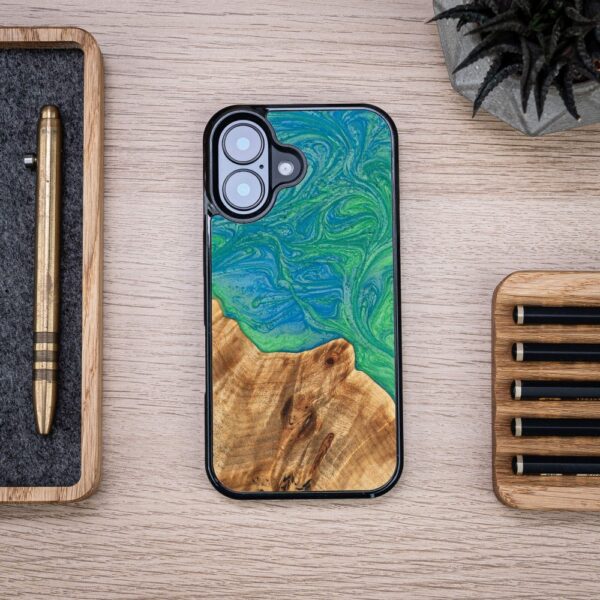 419226_oryg Bewood Unique case for iPhone 16 6,1" Neons Tokyo