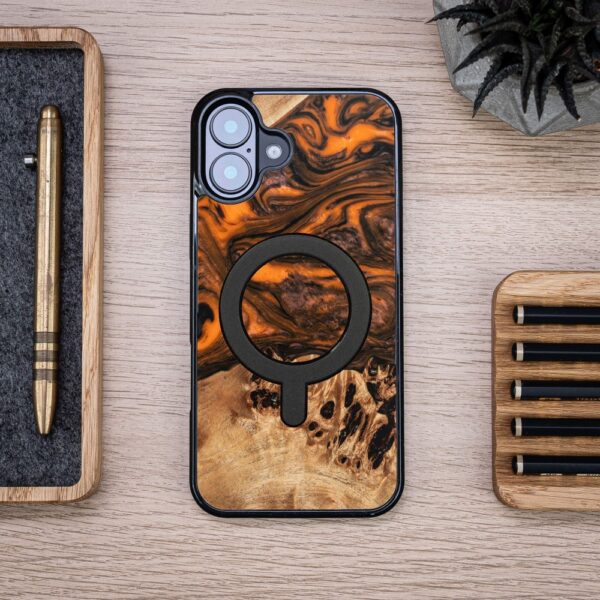 419367_oryg Bewood Unique case for iPhone 16 Plus 6,7" Orange with MagSafe