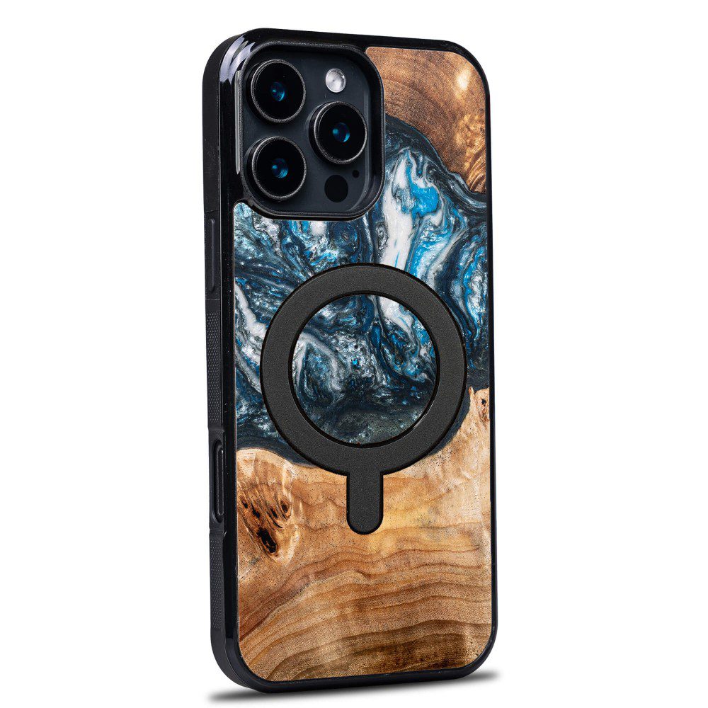 Bewood Unique case for iPhone 16 Pro Max 6,9" Planets Earth with MagSafe