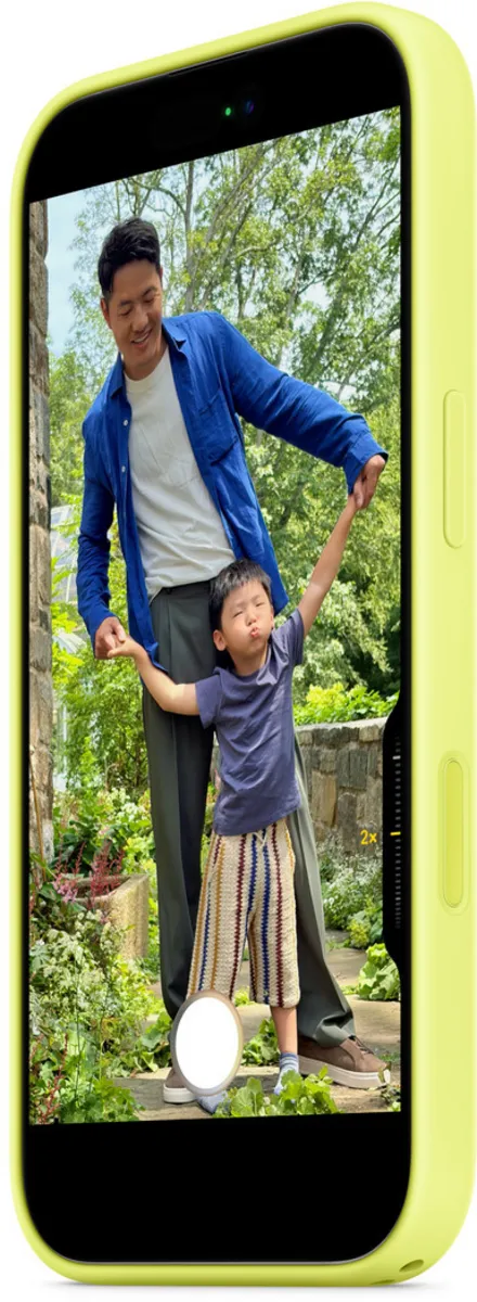 iPhone 17 Silicone Case with MagSafe - Neon Yellow