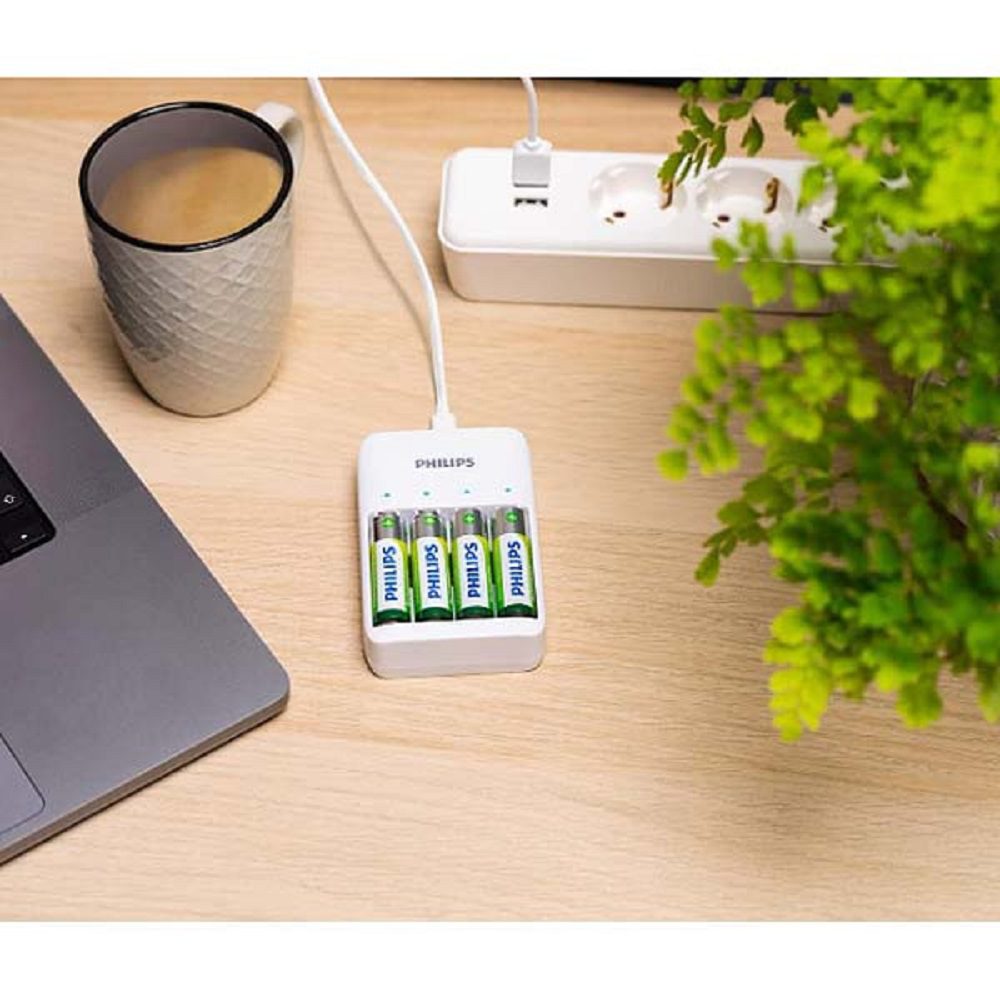 435990_oryg PHILIPS Quad channel battery charger for NiMH USB + 2xAA 1300mAh + 2xAAA 7000mAh