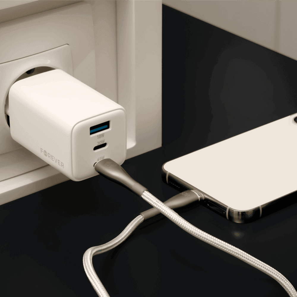440249_oryg Forever TC-08-65ACC GaN PD QC charger 2x USB-C 1x USB 65W white