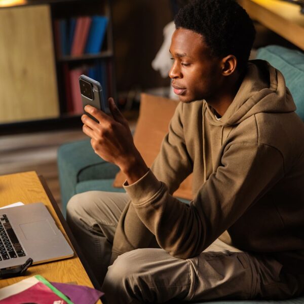 444060_oryg Spigen Rugged Armor case for Xiaomi 15 Matte Black