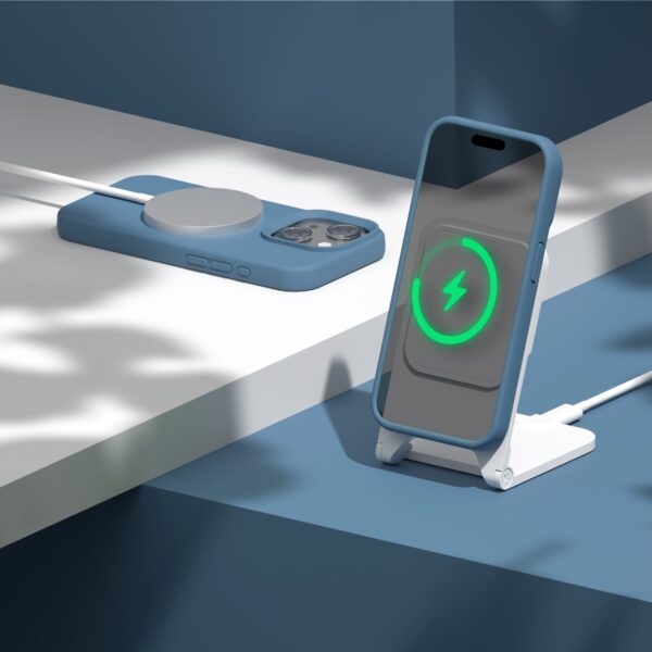 Etteri Silicone case for iPhone 13 6,1" dark blue